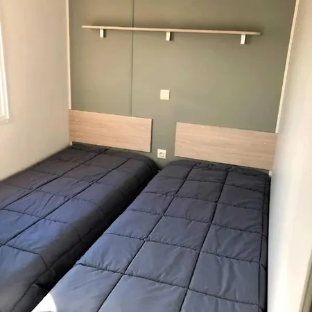 Holiday home Mobilhome 3 Etoiles - Piscine - Eehdbc *