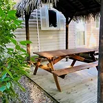 3 Etoiles - Piscine - Eehdai