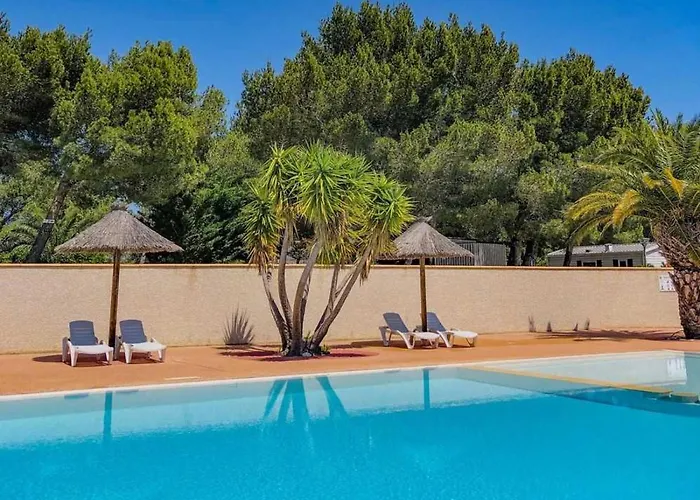 3 Etoiles - Piscine - Eehdai