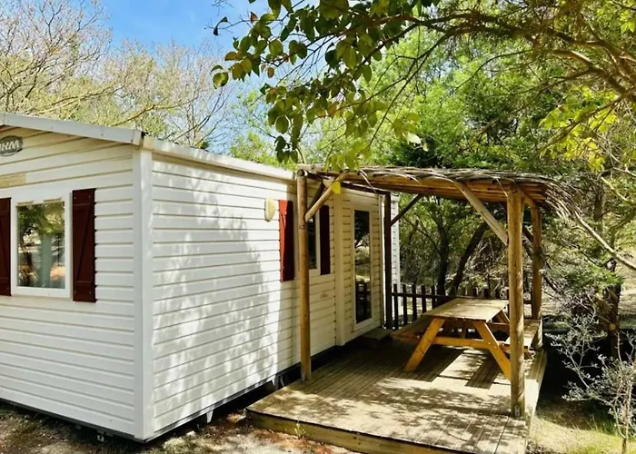 3 Etoiles - Piscine - Eehdai Camping