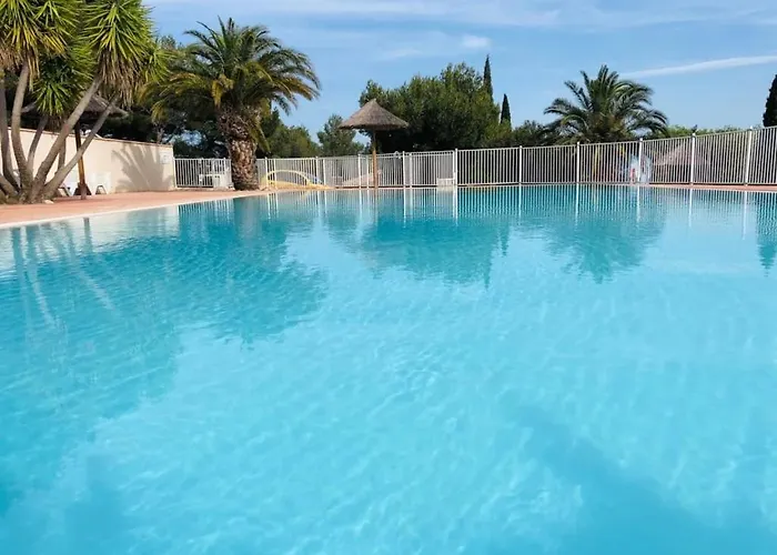 3 Etoiles - Piscine - Eehdai Campingplads *