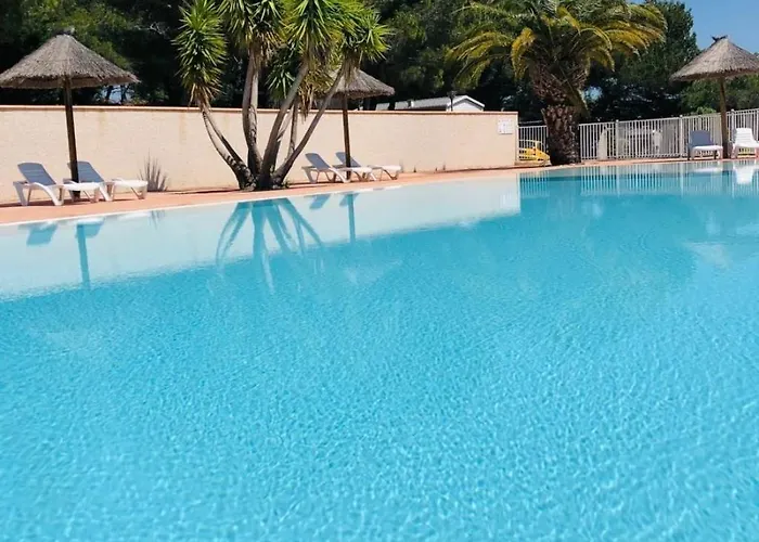 Camping 3 étoiles - Piscine - Eehdai *